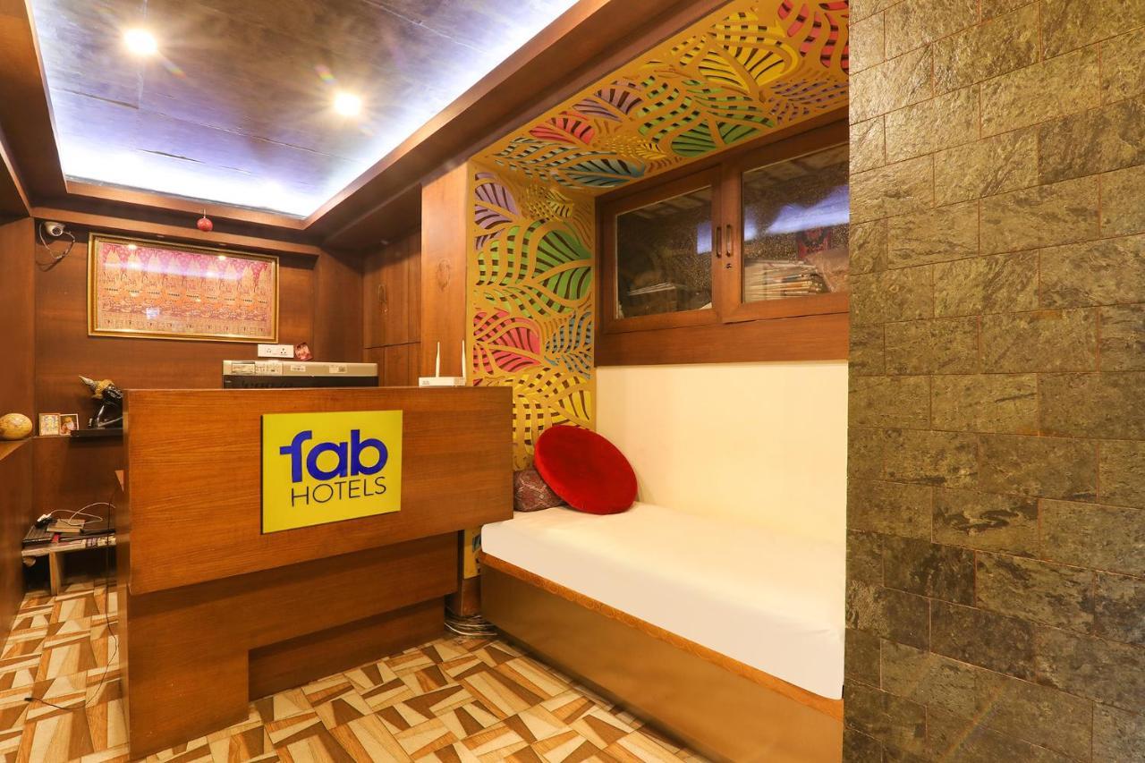 Fabhotel East View Варанасі Екстер'єр фото